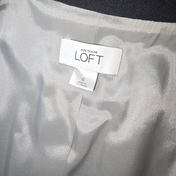 Ann Taylor Loft Navy Blue Blazer - Picture 7 of 9